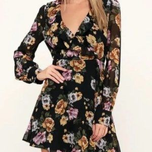 Lulu's | Black dress with floral pink & yellow flowers Long Sleeves Size Medium